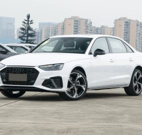 Audi A4L 1