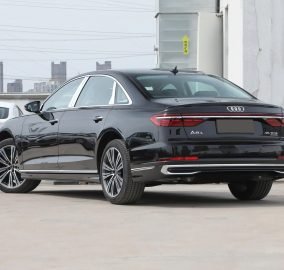 Audi A8 4