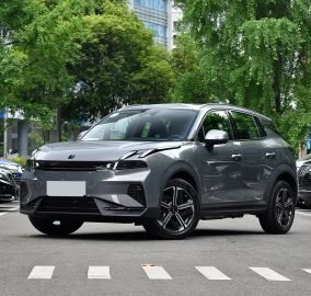 LYNK & CO 06 EM-P 1