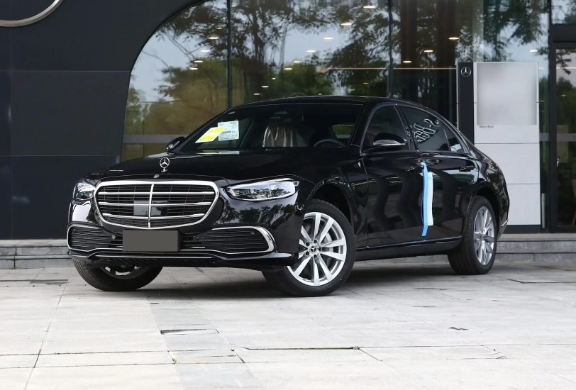 Mercedes-benz S-Class 1