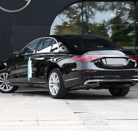 Mercedes-benz S-Class 4