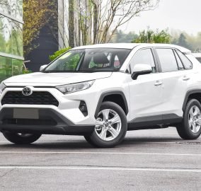 TOYOTA RAV4 1