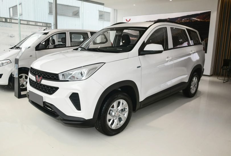 Wuling Hongguang S3 1