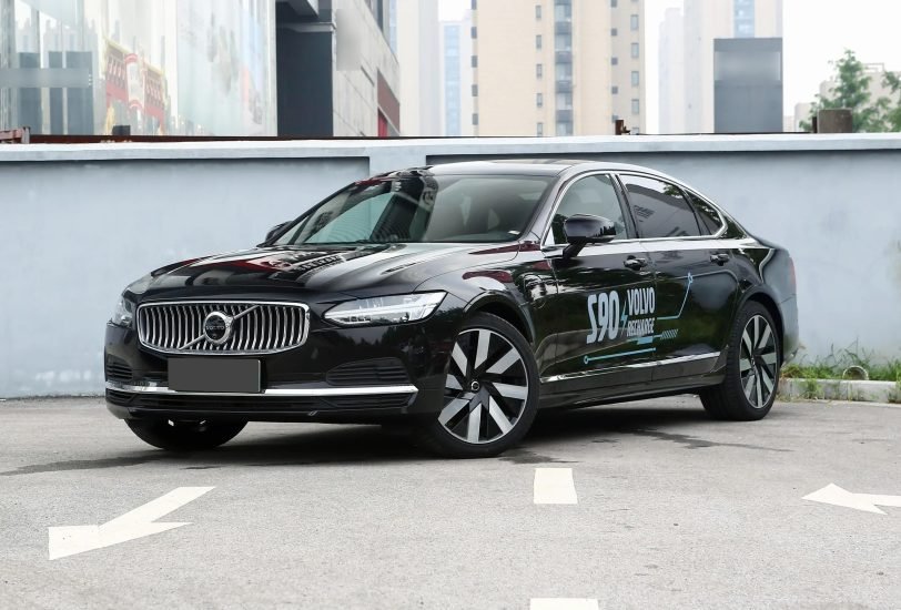 ‌ Volvo S90 PHEV 1