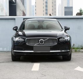 ‌ Volvo S90 PHEV 2